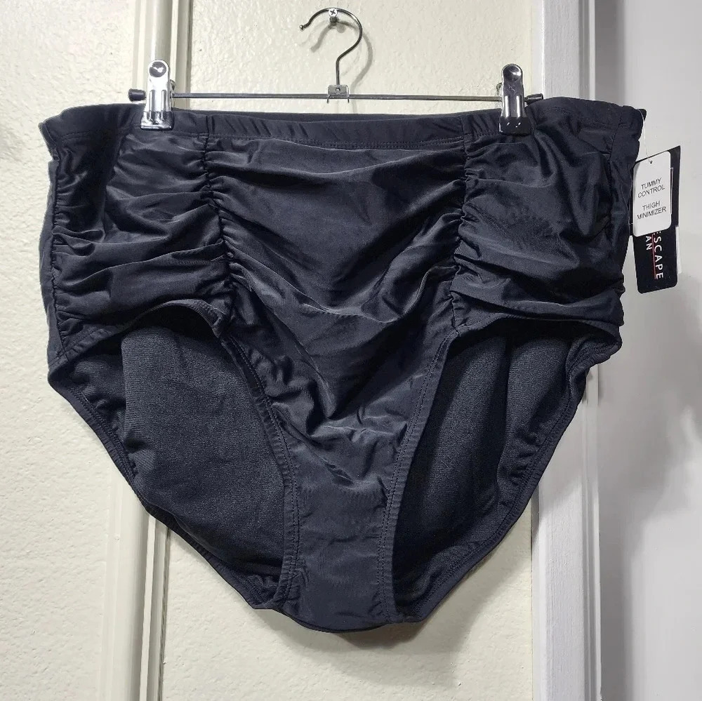 Island Escape NWT Tummy Control Thigh Minimizer Swim Bottoms - Size 20W